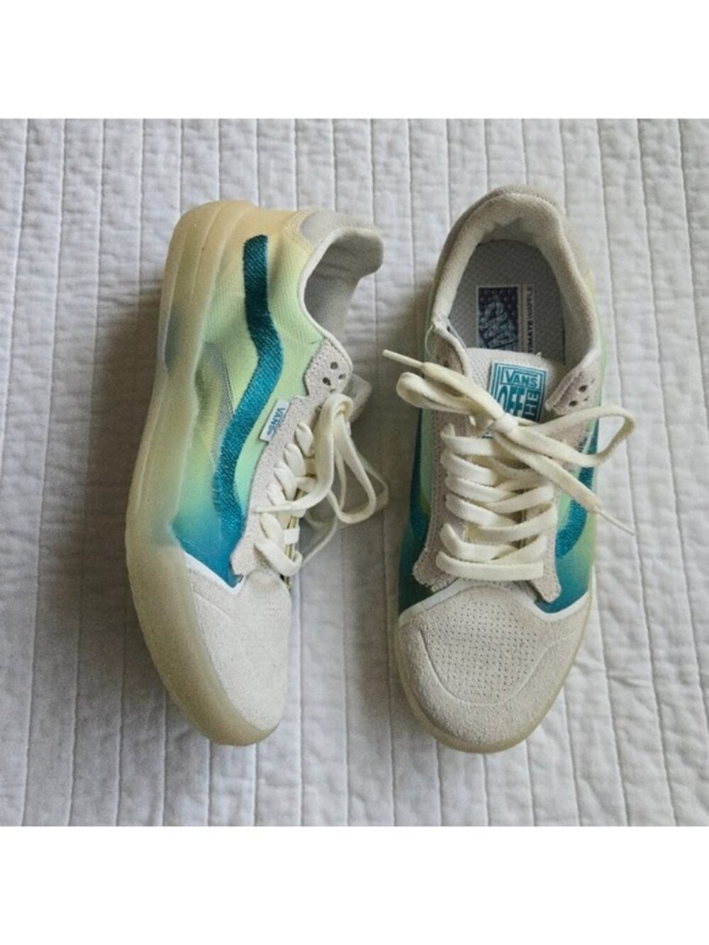 Vans EVDNT Ultimate Lightweight Men Size 8.5 Gradient White 0826